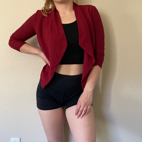 Red Light Cropped Blazer - Picture 2 of 4